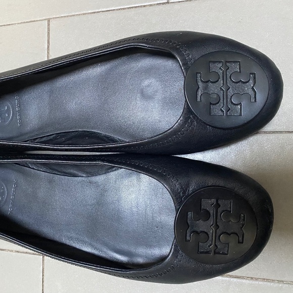 Tory Burch Minnie Travel Ballet with logo, size 7M - Picture 3 of 8